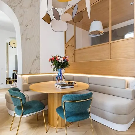 Apartment Luxueuse # 2 # Wagram # 17 Paris