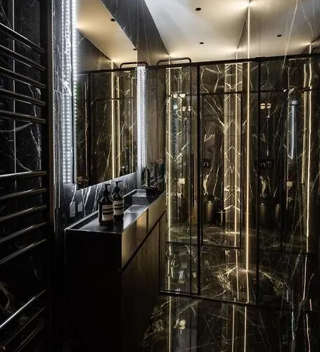 Luxueuse # 2 # Wagram # 17 Paris